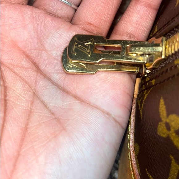 SOLD-Authentic Louis Vuitton Monogram Alma - Picture 3 of 6